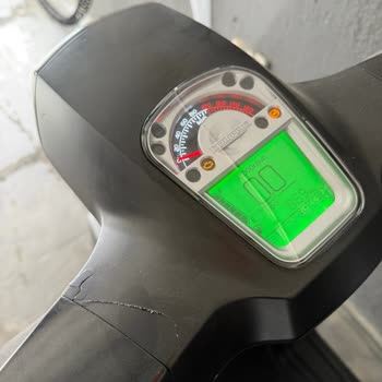 Garanti Kapsamında Far Çerçevesi Çatlaklarının Tekrarı Ve Sürekli Servis Gecikmesi