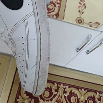 Nike Ayakkabıda Üretim Kusuru Ve Değişim Talebi