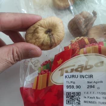 Kuru İncirlerde Kurtlu Ve Tüy İçeren Hijyen Sorunu