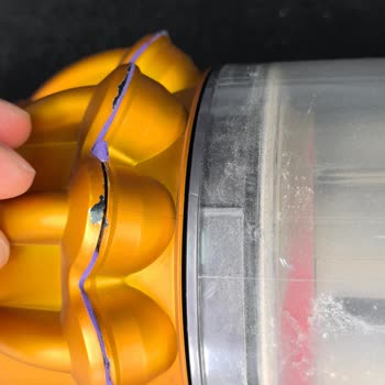 Dyson V15 Detect Başlık Kauçuk Parçasının Hava Kaçırması Ve Ücretsiz Değişim Talebi