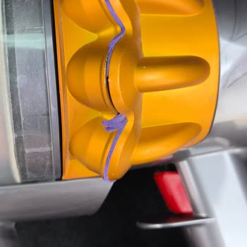 Dyson V15 Detect Başlık Kauçuk Parçasının Hava Kaçırması Ve Ücretsiz Değişim Talebi