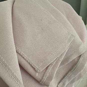 Kullanılmış Ve Lekeli Abaya, Şal Eksik, Cevapsız Şikayet