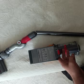 Garanti Altında Kırılan Dyson Orta Boru İçin Ücretsiz Parça Talebi