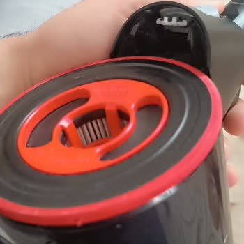 Garanti Altındaki Bosch Süpürge Toz Haznesi Düğmesi Kırıldı
