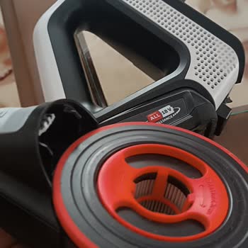 Garanti Altındaki Bosch Süpürge Toz Haznesi Düğmesi Kırıldı