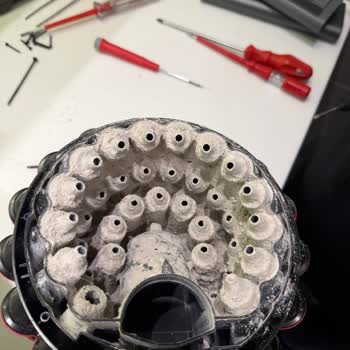 Dyson Big Ball Süpürgeye Yüksek Ücret Karşısında Zayıf Çekiş, Kısa Kablo Ve İade İmkânı Yok