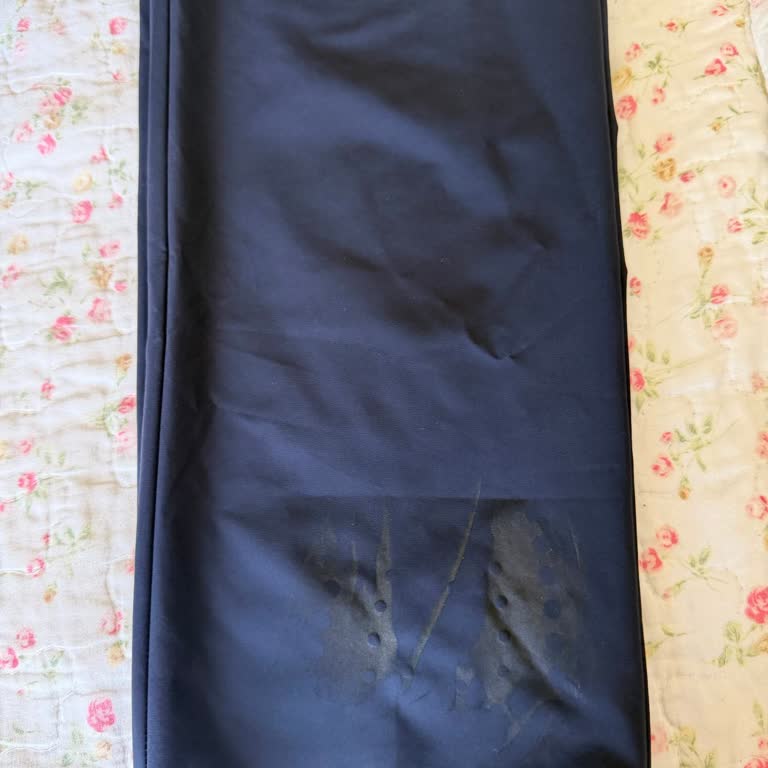 Ütülür Deyip Aldığım Pantolon İlk Ütüde Yanarak Mağdur Oldum