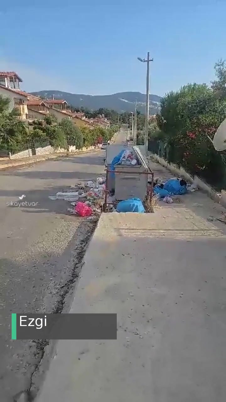 Aydın Akbük Muhasebeciler Sitesi Ve Devamında Her Yer Çöp! videonun kapak resmi
