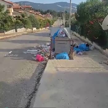 Aydın Akbük Muhasebeciler Sitesi Ve Devamında Her Yer Çöp!