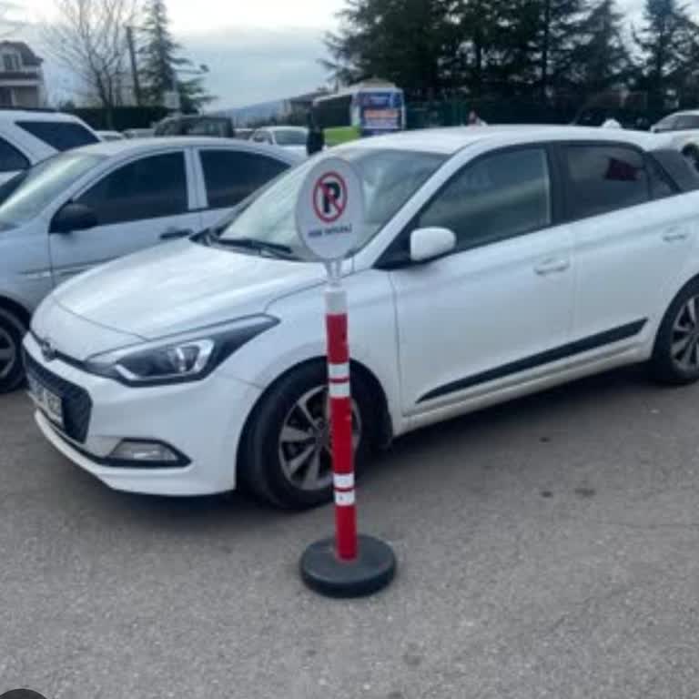 Mudanya Özdilek AVM Otopark Çıkışında 40 Dakikaya Varan Gecikme Sorunu