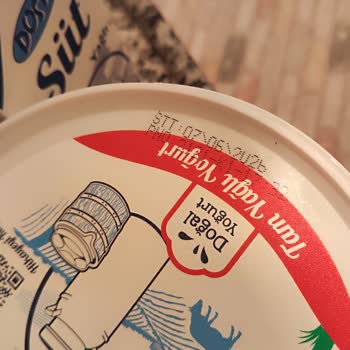 Küçükçekmece BİM Şubesindeki 3 Kg Dost Yoğurdu Bozulmuş Ve Sağlık Endişesi Yaratıyor