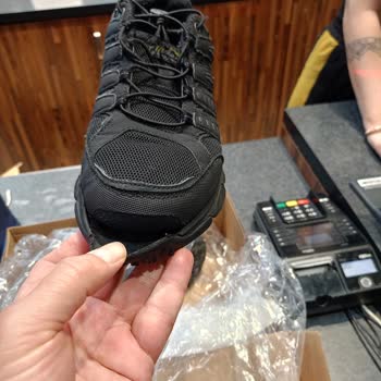Skechers Ayakkabısının Ön Kısmı Aynı Noktadan Açıldı, Güvenim Sarsıldı