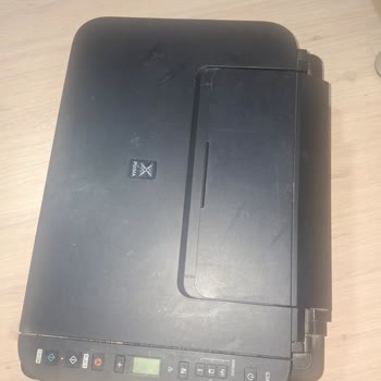 Ek