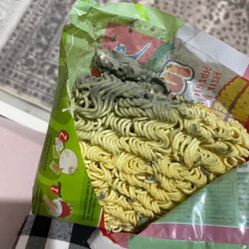 Küflü Noodle Ürünü Ve Firmadan Cevapsızlık