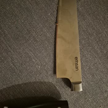 Üç Kat Fiyatlı Emsan Bıçağı Tek Kullanımda Kırıldı