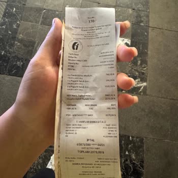 Maydonoz Döner Antalya Işıklar Şubesinde 35 Dakikalık Bekleme ve Saygısız Tavır