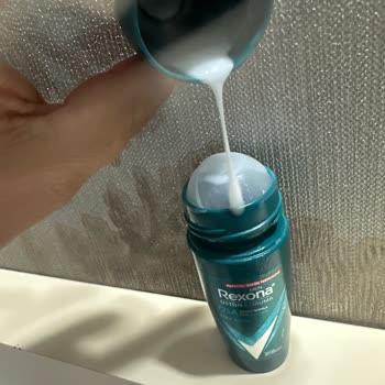 Rexona Deodorant Şişesi Sızdırıyor, Ürün Boşa Gitti