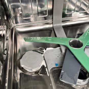 Arçelik Bulaşık Makinesi Kapağı Açılıyor, Köpük Bırakıyor Ve Servis Sorunu Çözmüyor