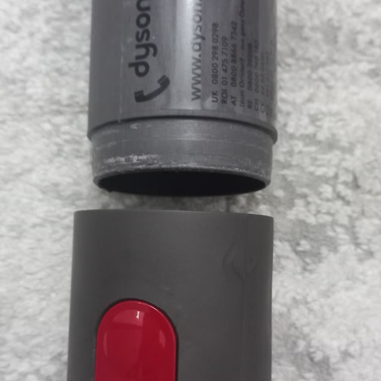 Dyson Big Ball Absolute 2 Teleskopik Boru Parçası Erken Çıkıyor Ve Ücretsiz Değişim Talebi