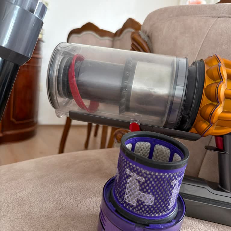 Dyson V15 Süpürgemde Kritik Parçanın Kopması Ve Garanti Dışı Yüksek Servis Ücreti İtirazı