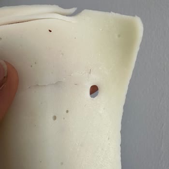 Sütaş Dilimli Tost Peynirinde Saç Bulundu, Sağlık Riski