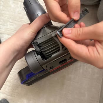 Dyson Süpürgenin Ana Başlığı Garanti Kapsamında Ücretsiz Onarılmadı