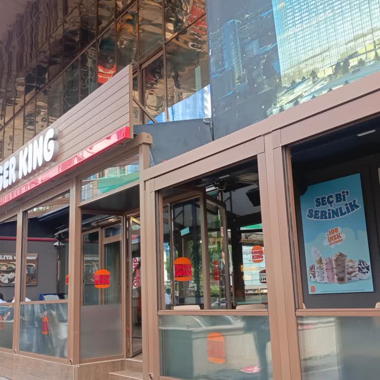 Kaygan Zemin Ve Kaba Çalışan Tutumu