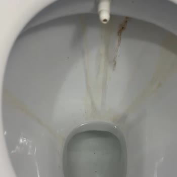 Onur Tour’da 3 Yıldız Otel Vaadi İhlali, Yıldızsız Ve Hijyenik Olmayan Konaklama
