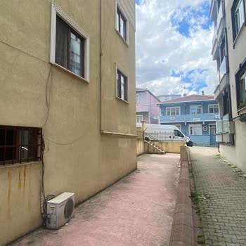 Komşu Dairesinde Yasal Olmayan Konfeksiyon Gürültüsü Mahalle Huzurunu Bozuyor