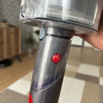Dyson Gen5 Süpürge Boru Ve Gövde Açıklığı İçin Ücretsiz Onarım Ve Değişim Talebi
