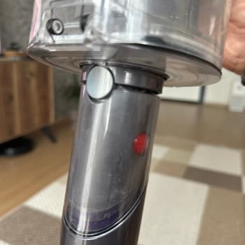 Dyson Gen5 Süpürge Boru Ve Gövde Açıklığı İçin Ücretsiz Onarım Ve Değişim Talebi