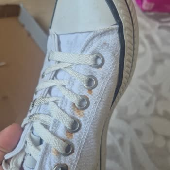 Garanti Süresindeki Converse Ayakkabıda Paslanma Ve Reddedilen İade Talebi