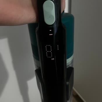 Philips Dikey Süpürgede Garanti Süresinde Devam Eden İ8 Hatası Ve Çözüm Talebi