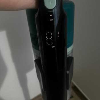 Philips Dikey Süpürgede Garanti Süresinde Devam Eden İ8 Hatası Ve Çözüm Talebi