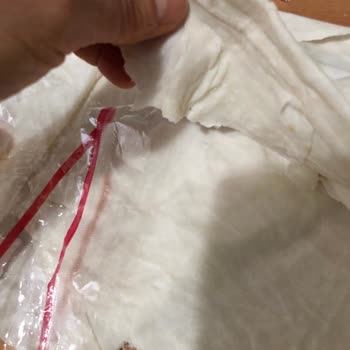 Tamköy Yufkasının Birleşik Ve Kullanılamaz Olması Müşteriyi Mahcup Bıraktı