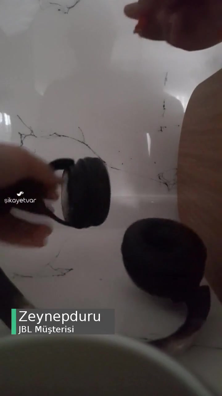 JBL Kulaklığım Şarj Olmuyor videonun kapak resmi
