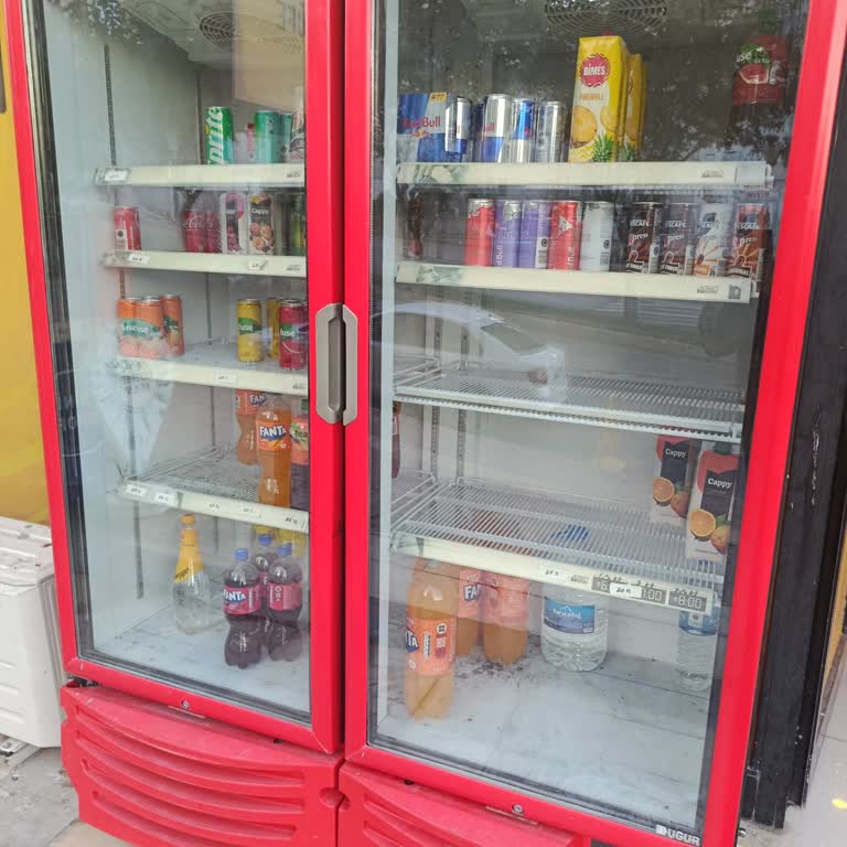 Coca Cola Soğutucu Arızası Uzun Süre Çözülmedi Ve Müşteri Hizmetleri Cevapsız