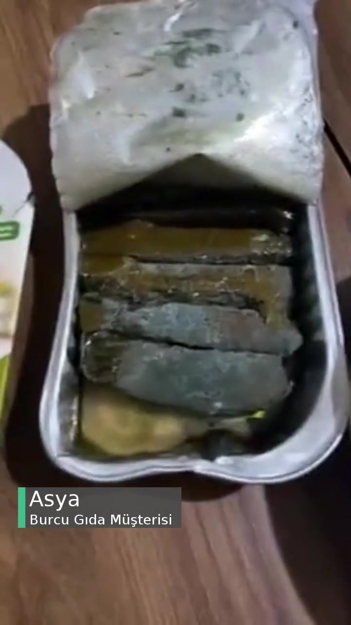 Burcu Yaprak Sarma Küflü Çıktı! videonun kapak resmi