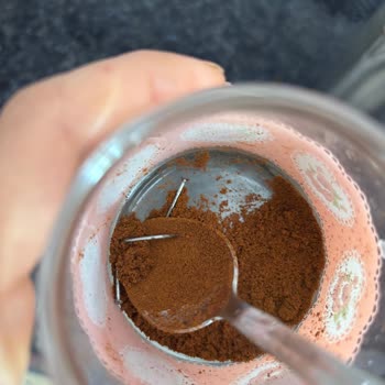 Altıntop Kuruyemiş Kahvesinin İçinden Birden Fazla Metal Çivi Çıktı