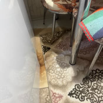 Sık Elektrik Kesintileri Nedeniyle Buzdolabım Bozuldu Ve Altyapı Yenilenmeli