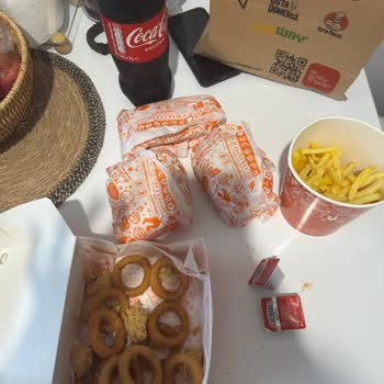 Yemeksepeti Siparişinde Eksik Burger Ve Yanıtsız Şikayet