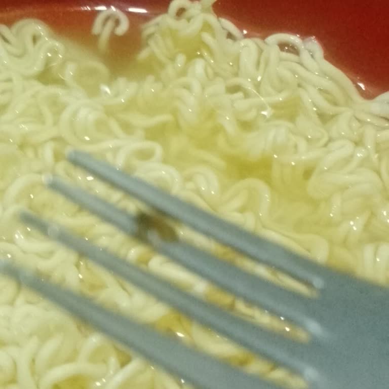 Böcekli Noodle’da Hijyen İhlali Ve Açıklama Talebi