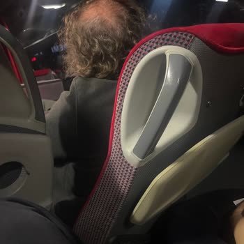 Kamil Koç Seferinde Eski Otobüs, Uzun Rötar Ve Bilgilendirme Eksikliği İade Talebi