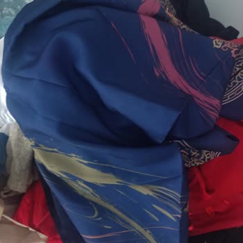 Modakasmir'den Yanlış Renk Ve Sert Kumaş Şal, Cevapsız Geri Ödeme İsteği