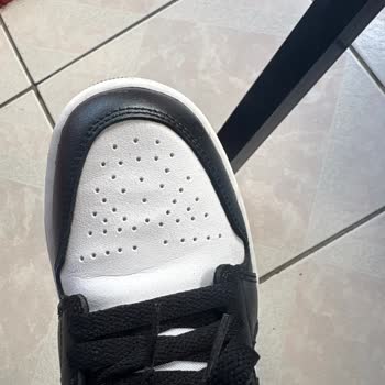 Nike Jordan Air 1 Low Ayakkabısında Erken Bozulma Ve Orijinallik Şüphesi
