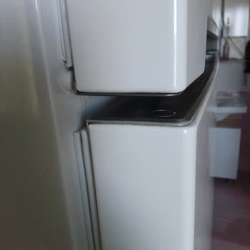 Kapak Sorunu Nedeniyle Sürekli Çalışan Buzdolabı, Yüksek Elektrik Faturası Ve Güven Kaybı