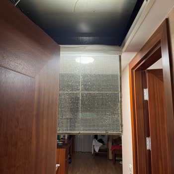 Tavandan Düşen Metal Kafes Güvenlik Açığı Ve Otel Müdürünün Yokluğu
