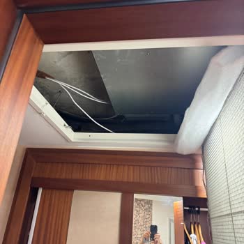 Tavandan Düşen Metal Kafes Güvenlik Açığı Ve Otel Müdürünün Yokluğu