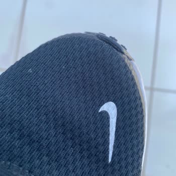 Nike Revolution 8 Kadın Koşu Ayakkabısında Kısa Sürede Kenar Açılmaları Değişim Talebi