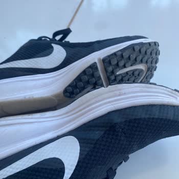 Nike Revolution 8 Kadın Koşu Ayakkabısında Kısa Sürede Kenar Açılmaları Değişim Talebi